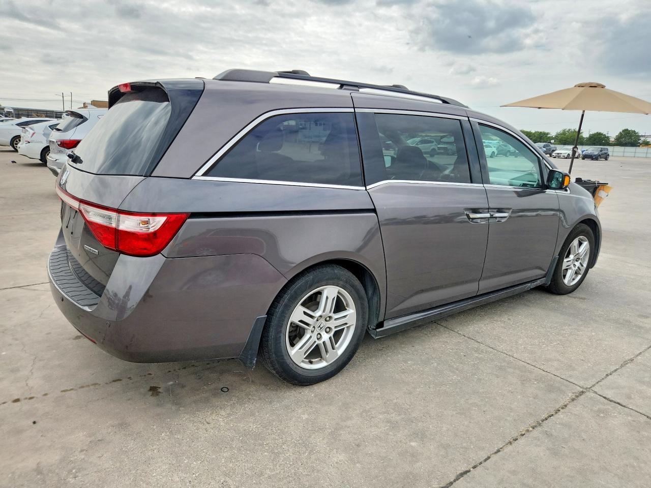 2012 Honda Odyssey Touring Gray vin: 5FNRL5H96CB036263