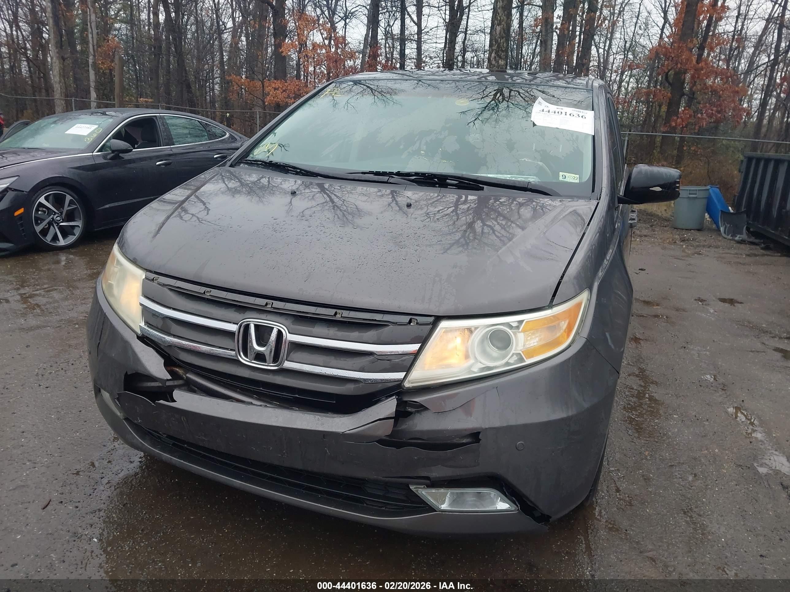 2012 Honda Odyssey Touring/touring Elite Gray vin: 5FNRL5H96CB053418