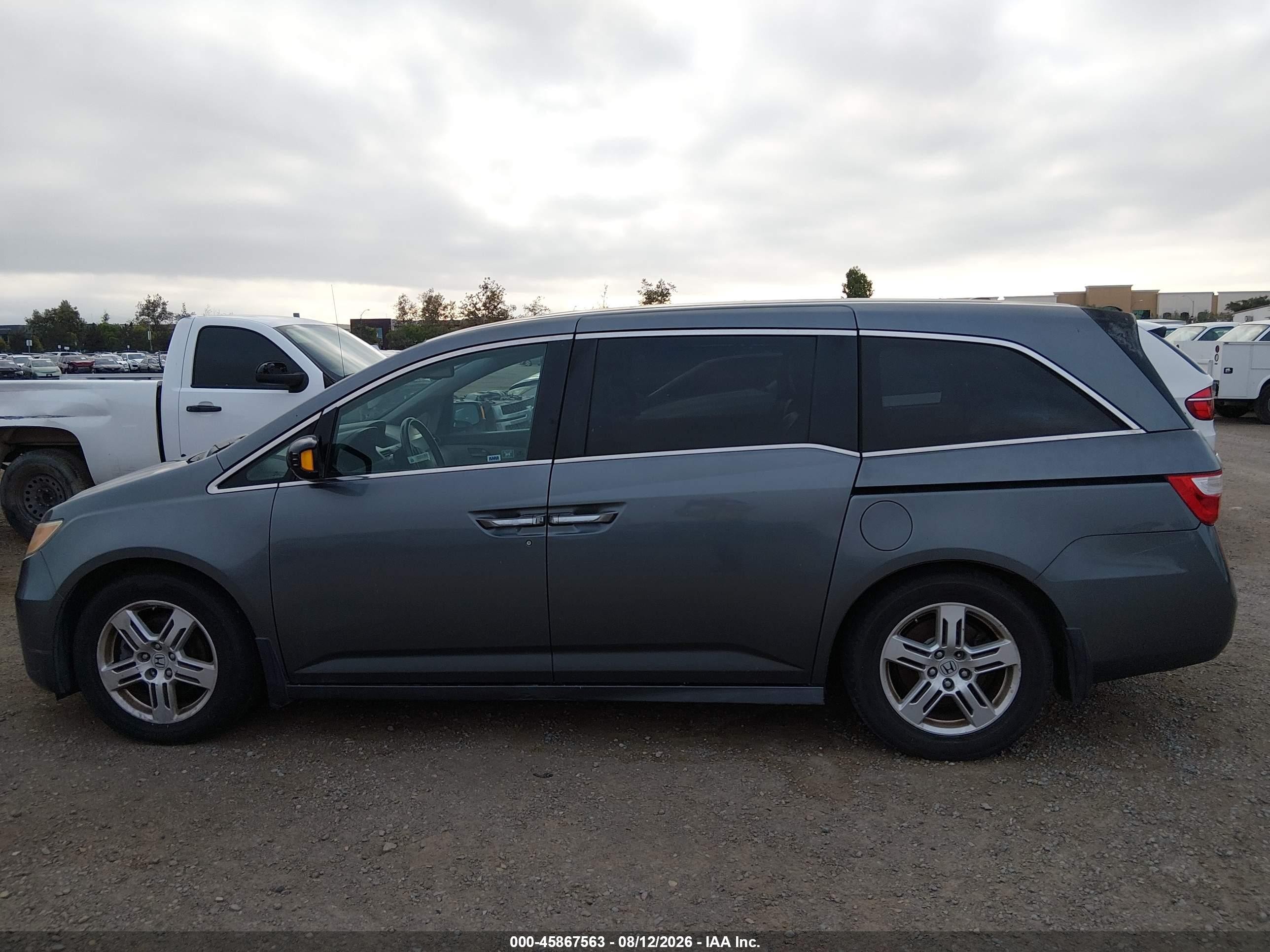 2012 Honda Odyssey Touring/touring Elite Gray vin: 5FNRL5H96CB103928