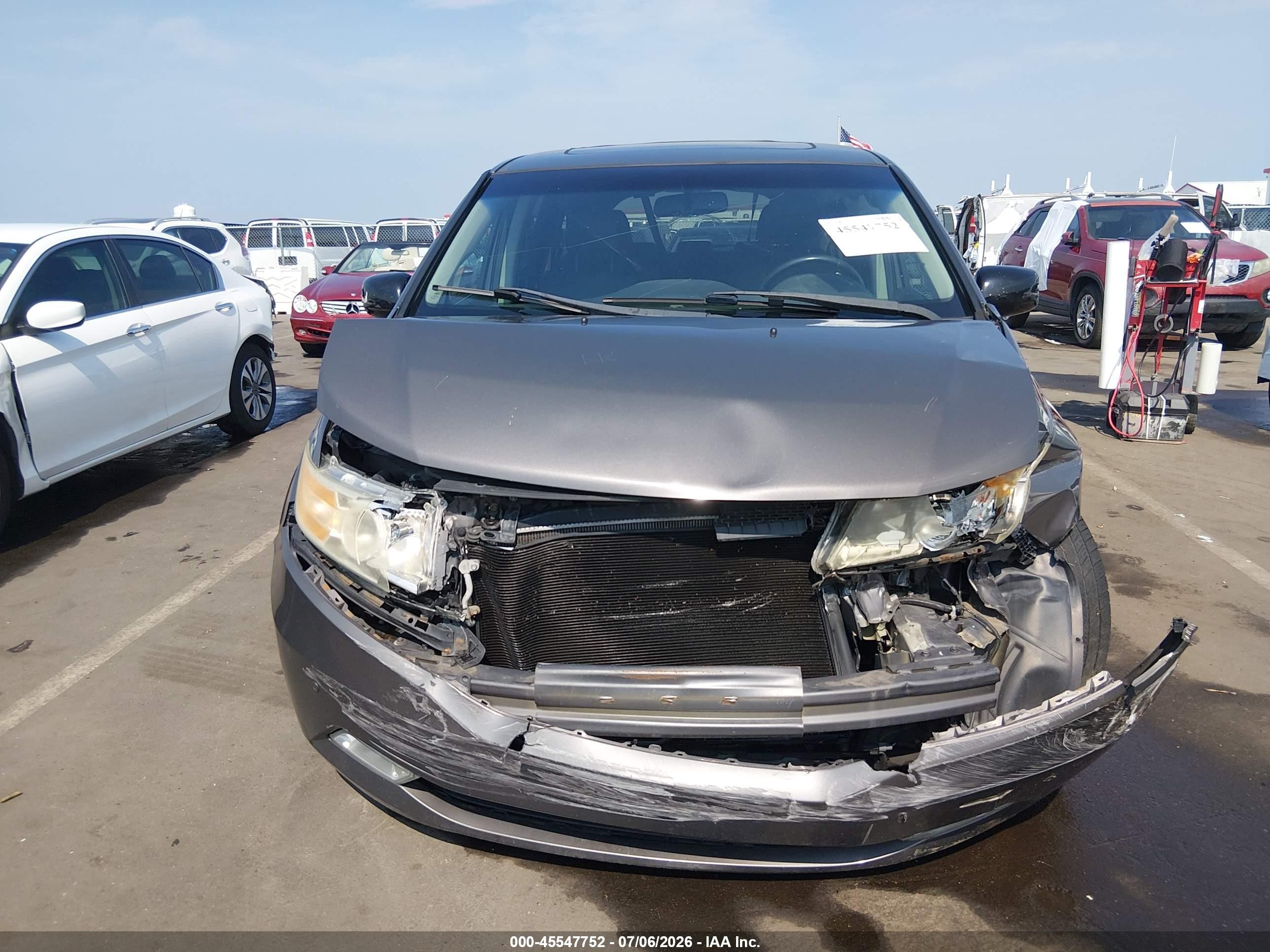2012 Honda Odyssey Touring/touring Elite Gray vin: 5FNRL5H96CB133432