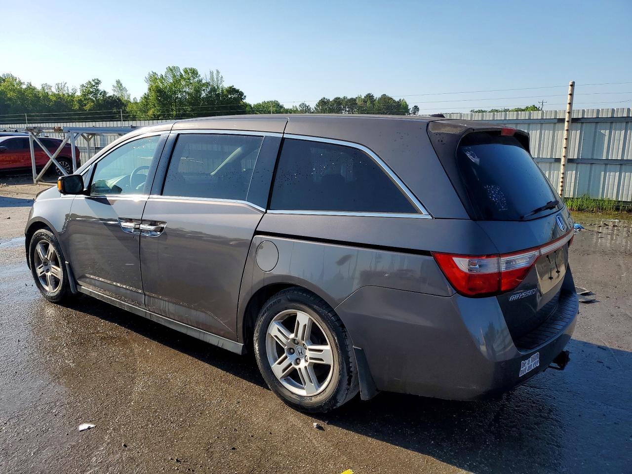 2013 Honda Odyssey Touring Gray vin: 5FNRL5H96DB002115