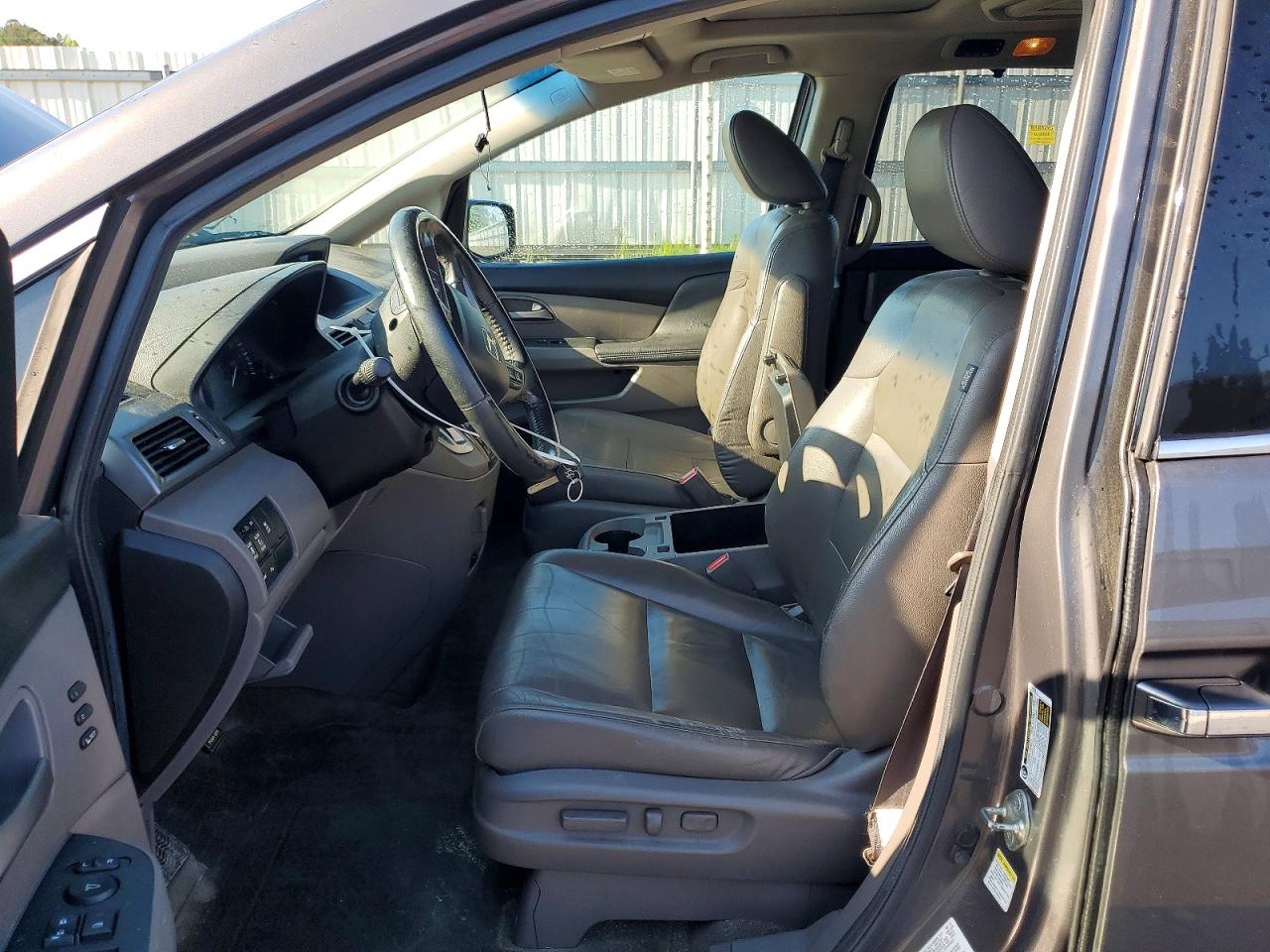 2013 Honda Odyssey Touring Gray vin: 5FNRL5H96DB002115