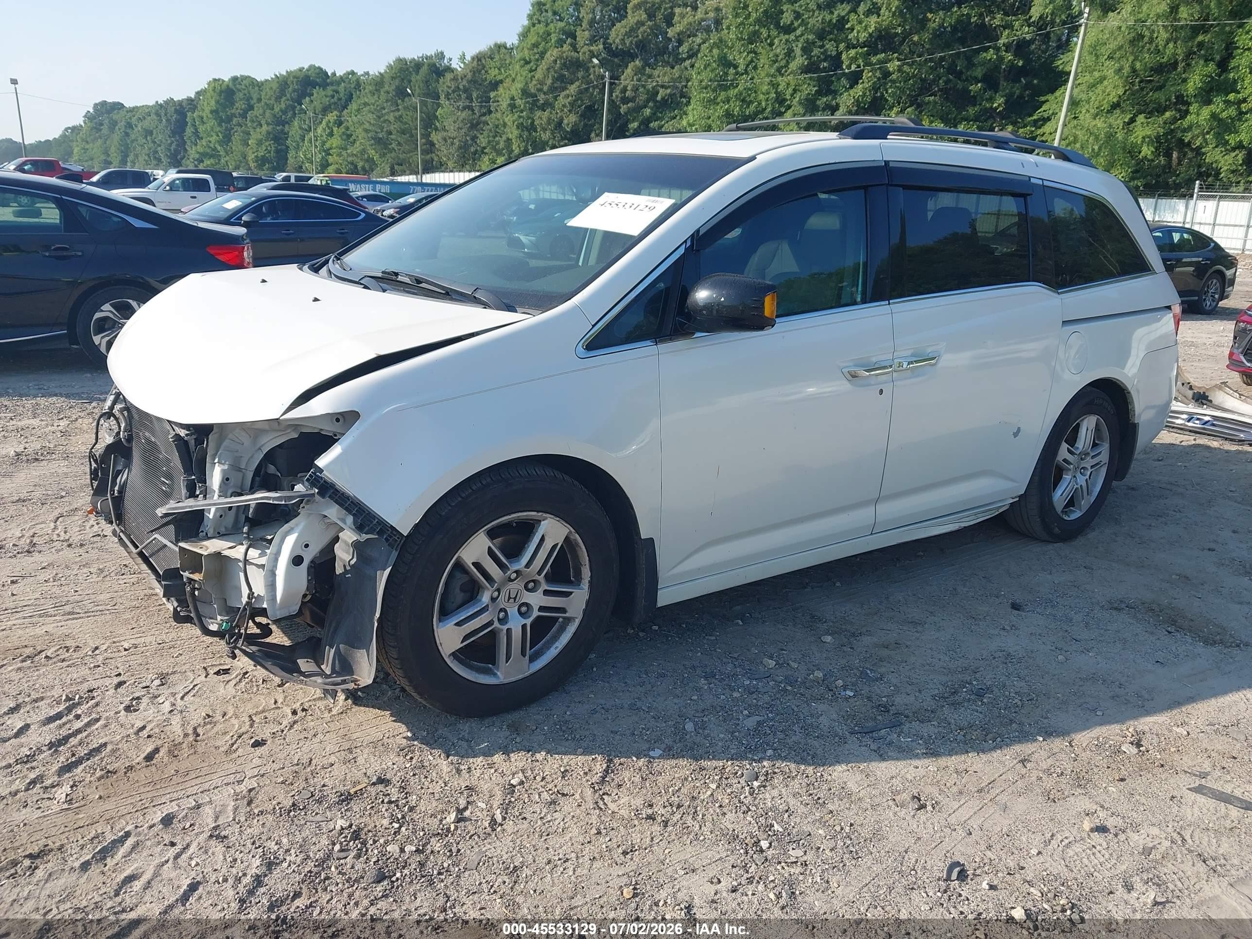 2013 Honda Odyssey Touring/touring Elite White vin: 5FNRL5H96DB002812