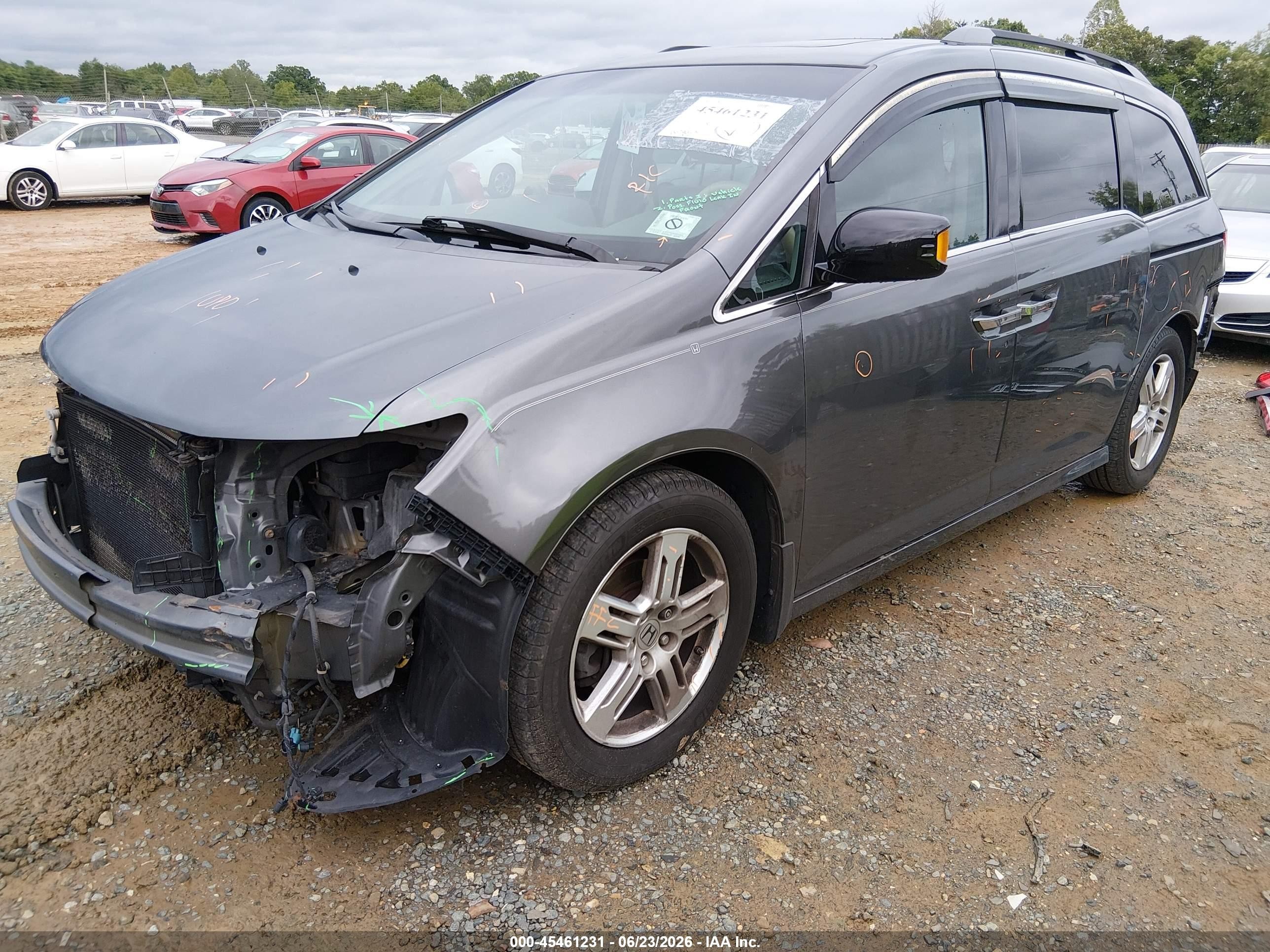 2013 Honda Odyssey Touring/touring Elite Gray vin: 5FNRL5H96DB006956