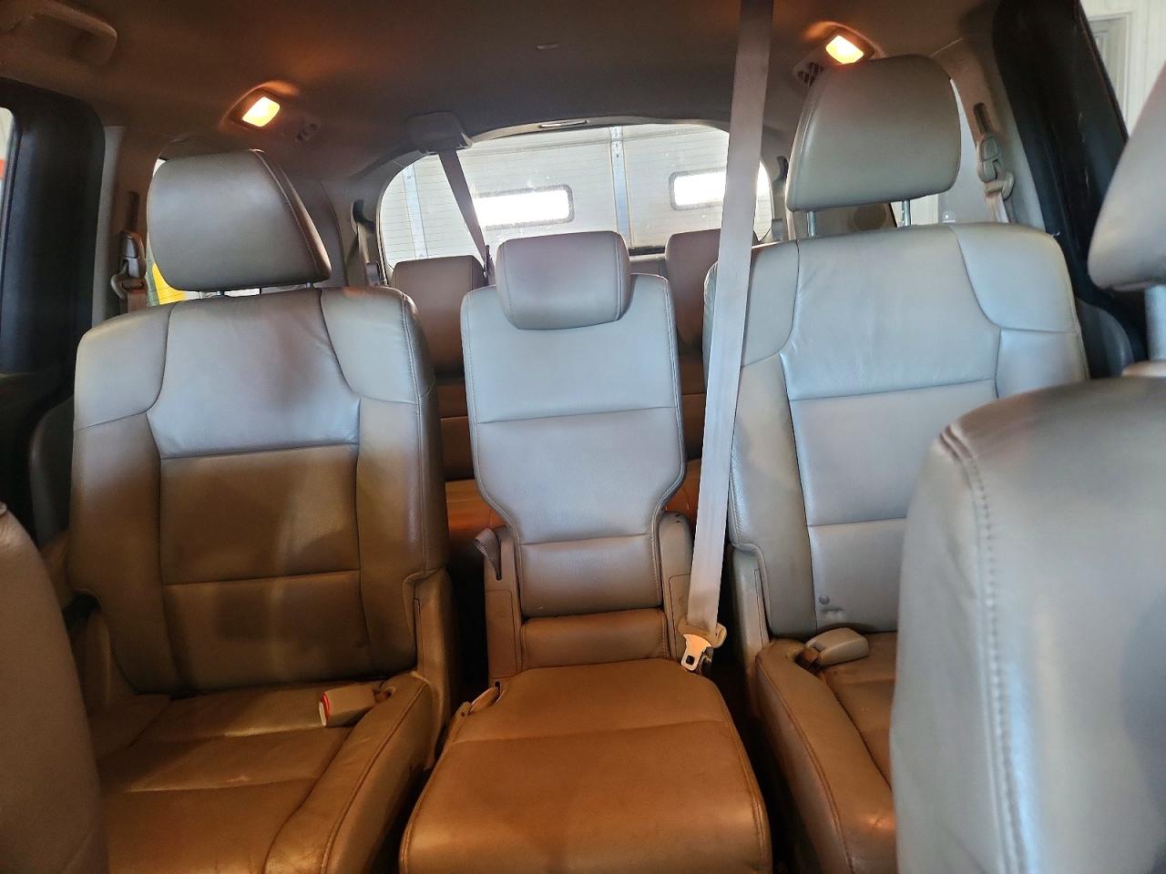 2013 Honda Odyssey Touring Maroon vin: 5FNRL5H96DB048740