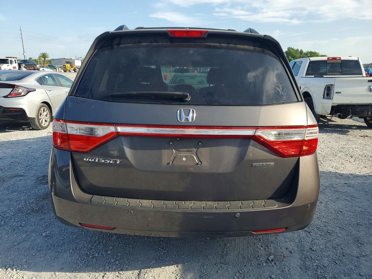 2013 Honda Odyssey Touring Gray vin: 5FNRL5H96DB050987