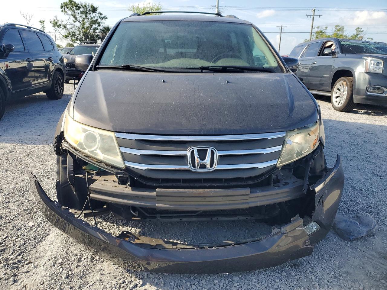 2013 Honda Odyssey Touring Gray vin: 5FNRL5H96DB050987