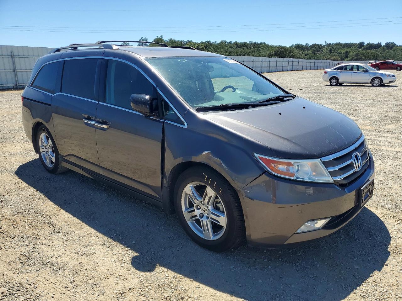 2013 Honda Odyssey Touring Gray vin: 5FNRL5H96DB052447