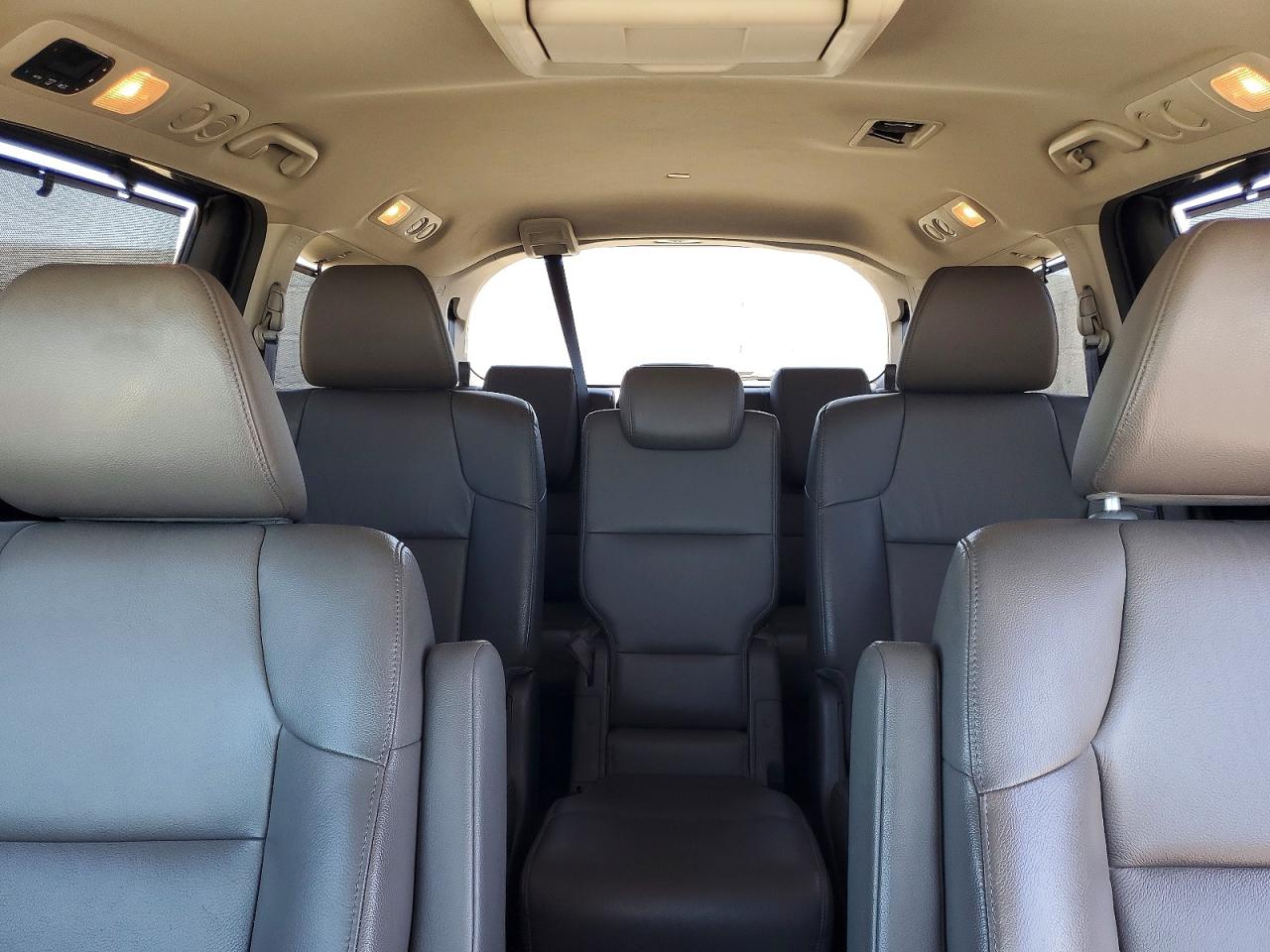 2013 Honda Odyssey Touring Gray vin: 5FNRL5H96DB052447