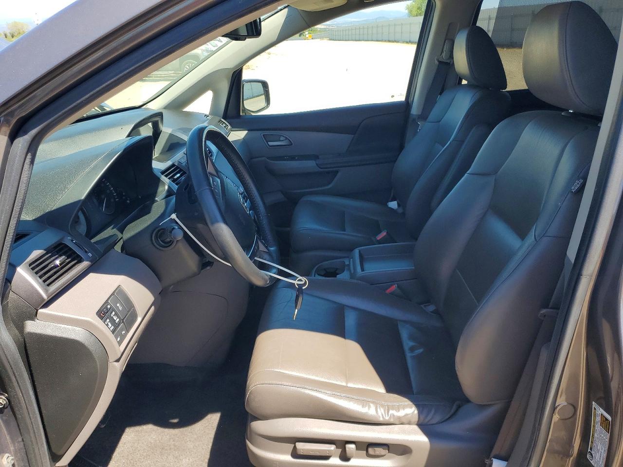 2013 Honda Odyssey Touring Gray vin: 5FNRL5H96DB052447