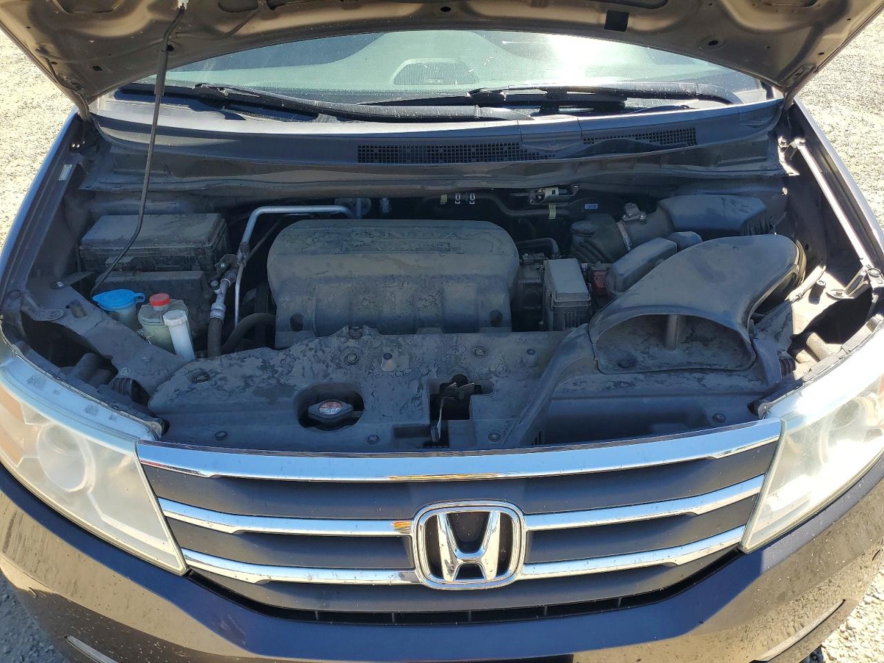 2013 Honda Odyssey Touring Gray vin: 5FNRL5H96DB052447