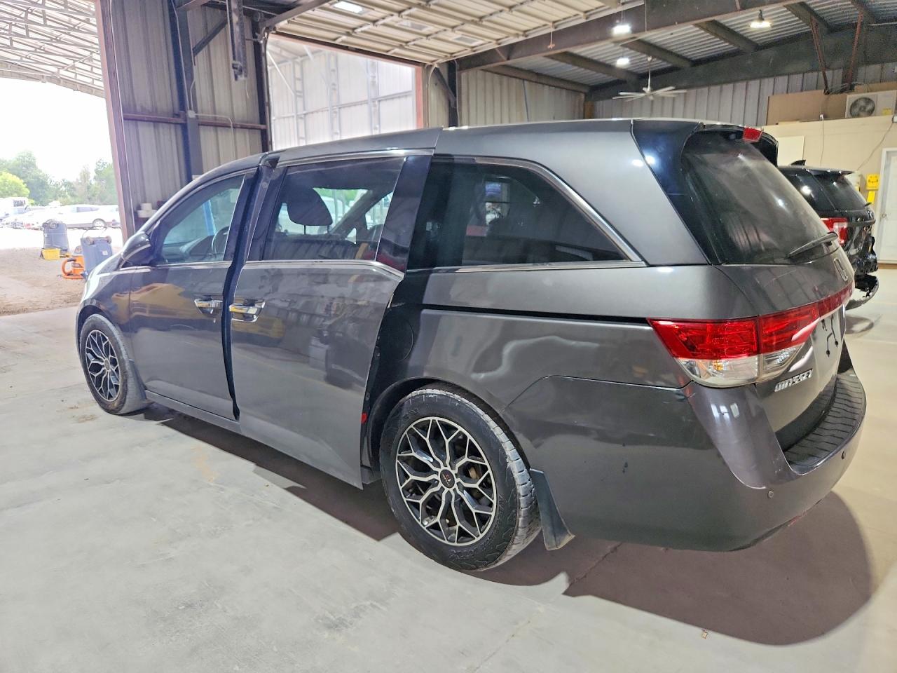 2014 Honda Odyssey Touring Gray vin: 5FNRL5H96EB018459