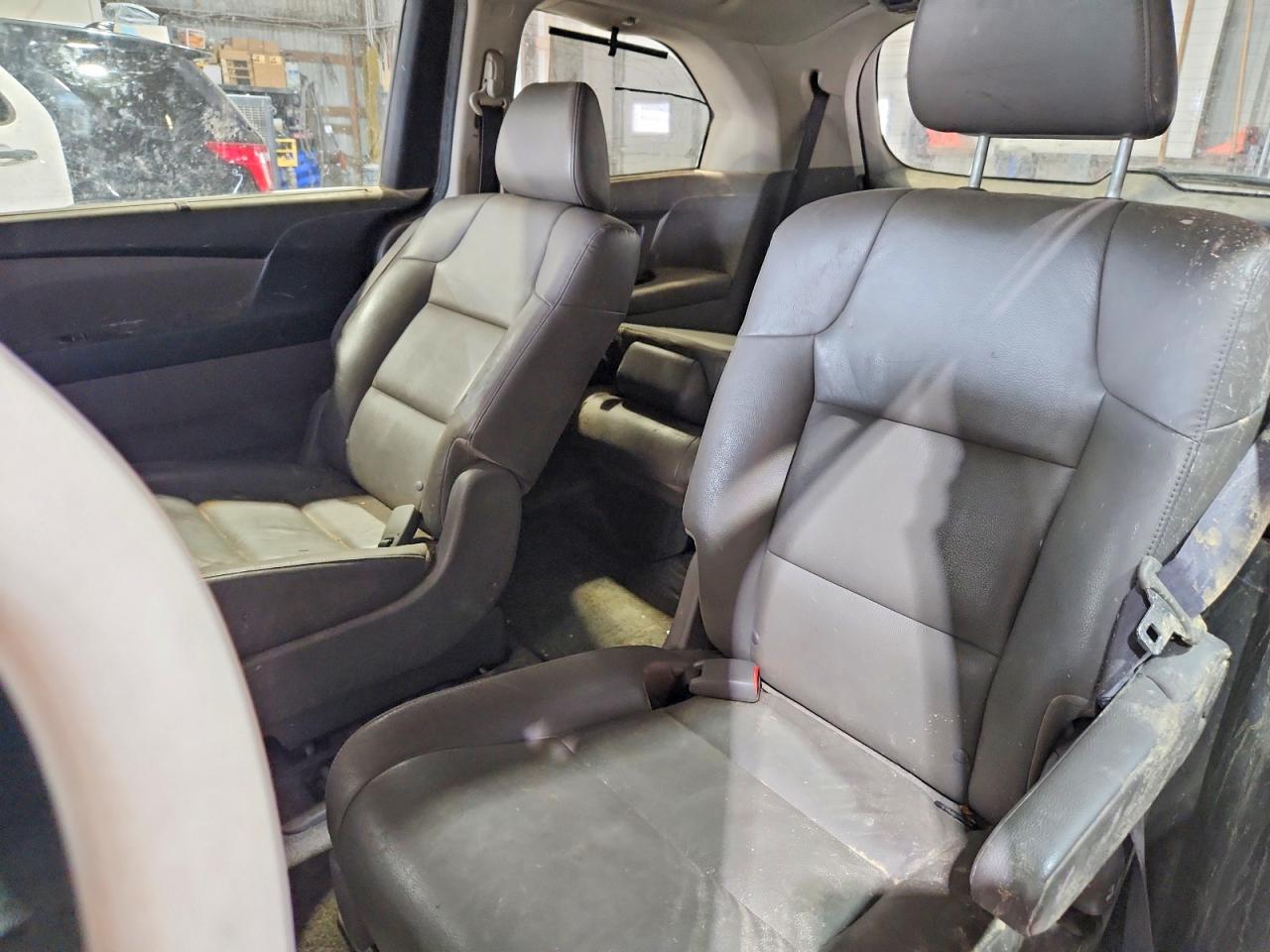 2014 Honda Odyssey Touring Gray vin: 5FNRL5H96EB018459