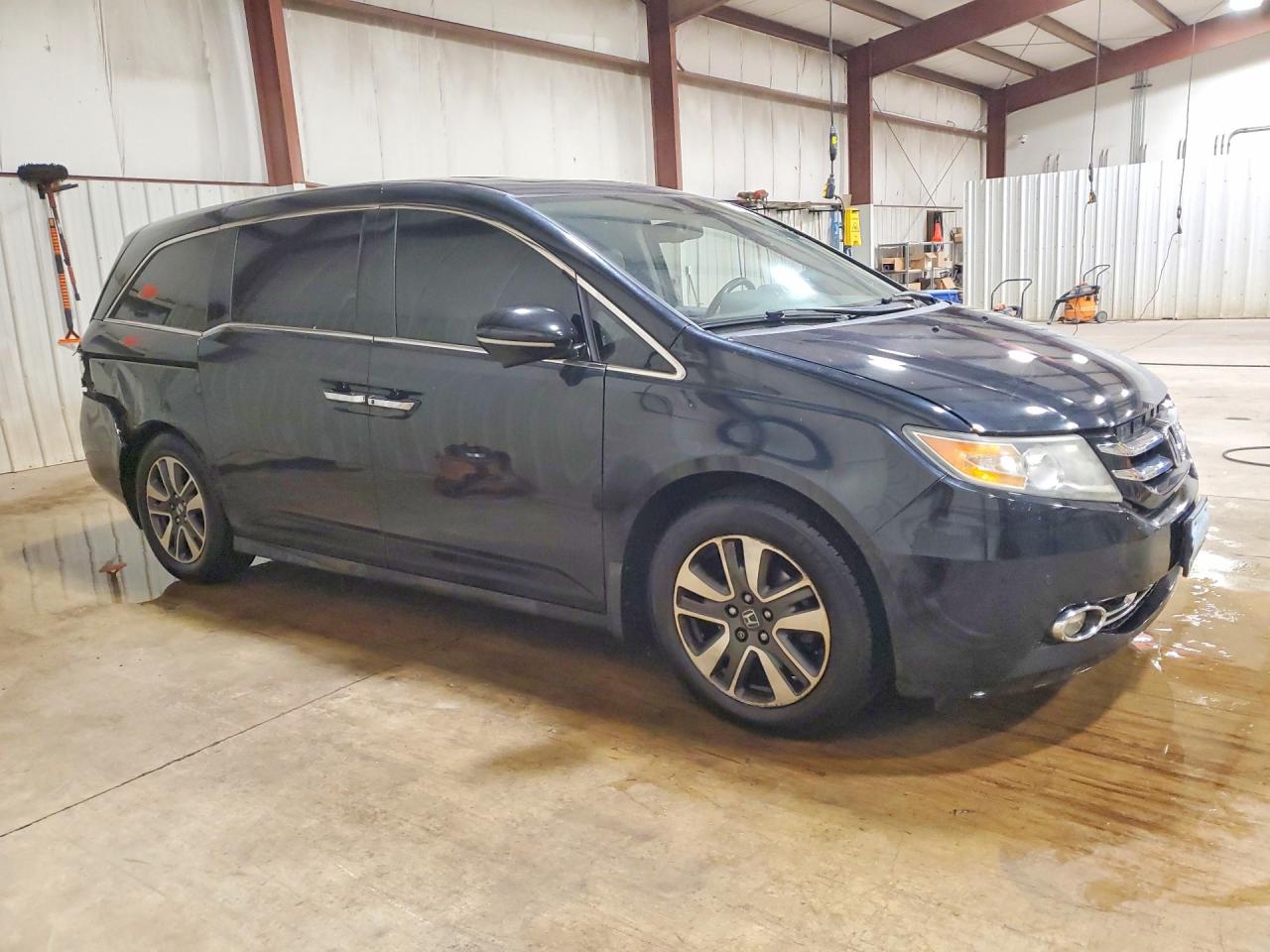 2014 Honda Odyssey Touring Black vin: 5FNRL5H96EB042888