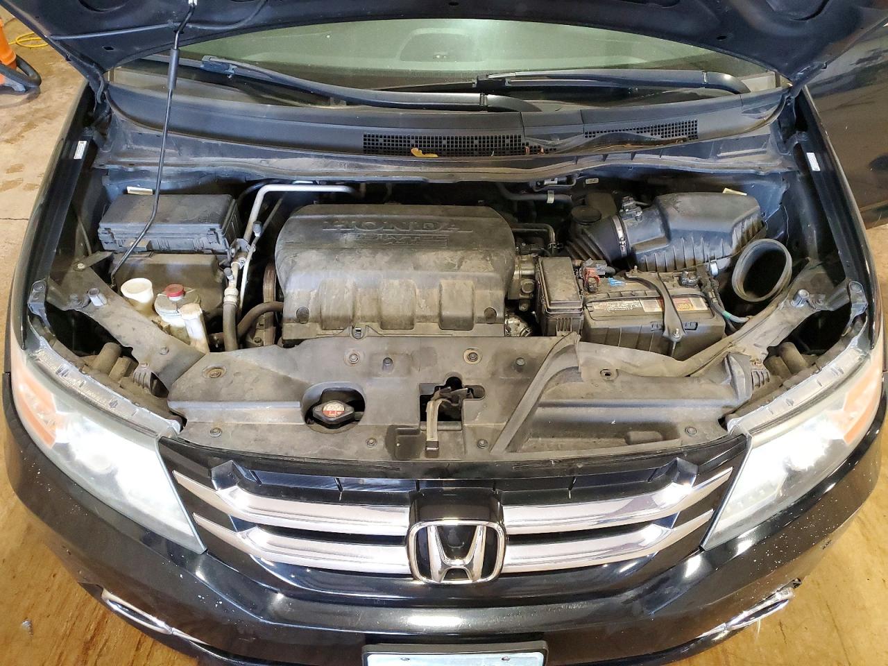 2014 Honda Odyssey Touring Black vin: 5FNRL5H96EB042888