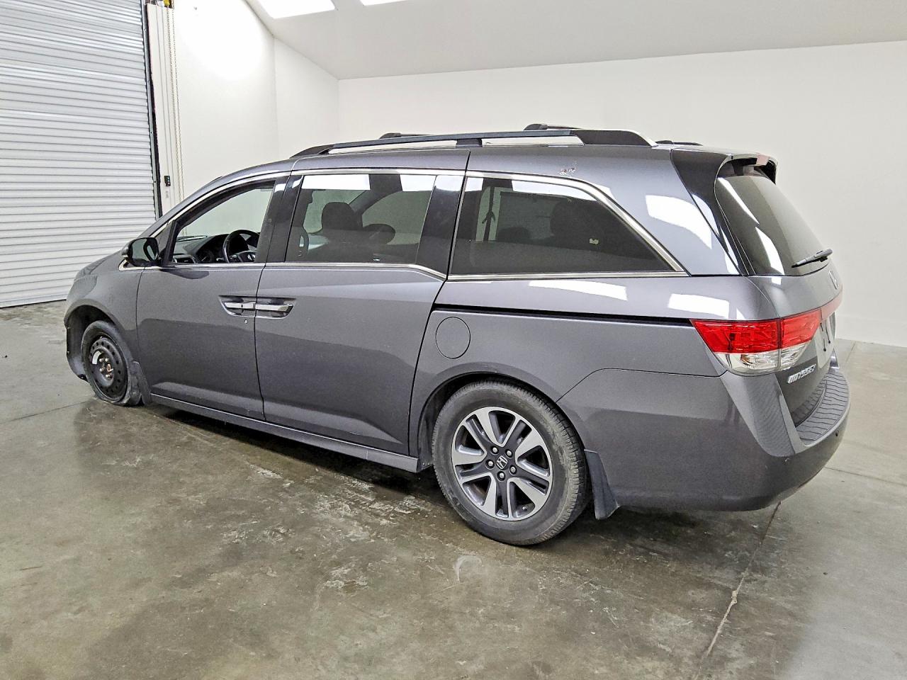 2014 Honda Odyssey Touring Blue vin: 5FNRL5H96EB070772