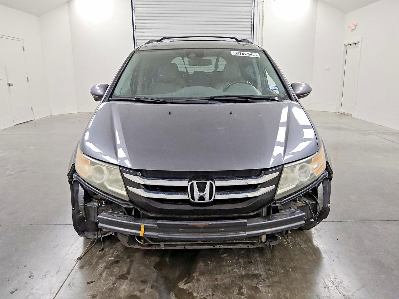 2014 Honda Odyssey Touring Blue vin: 5FNRL5H96EB070772