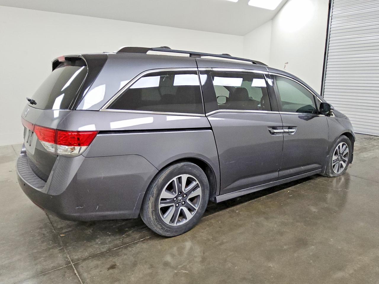 2014 Honda Odyssey Touring Blue vin: 5FNRL5H96EB070772