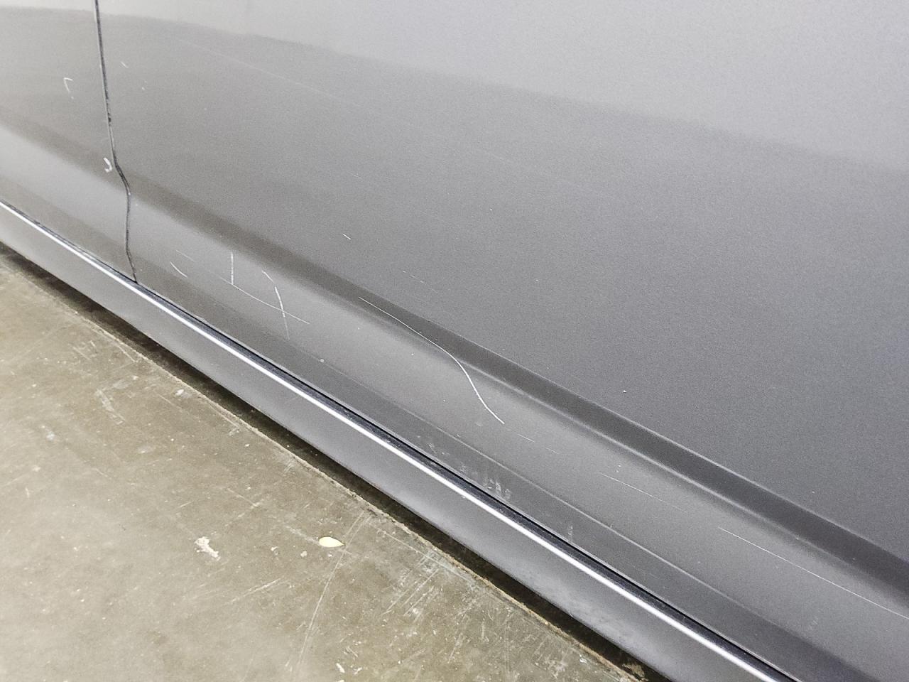 2014 Honda Odyssey Touring Blue vin: 5FNRL5H96EB070772 Damage: Right Front Door, Heavy Scratch, > 12 Inches