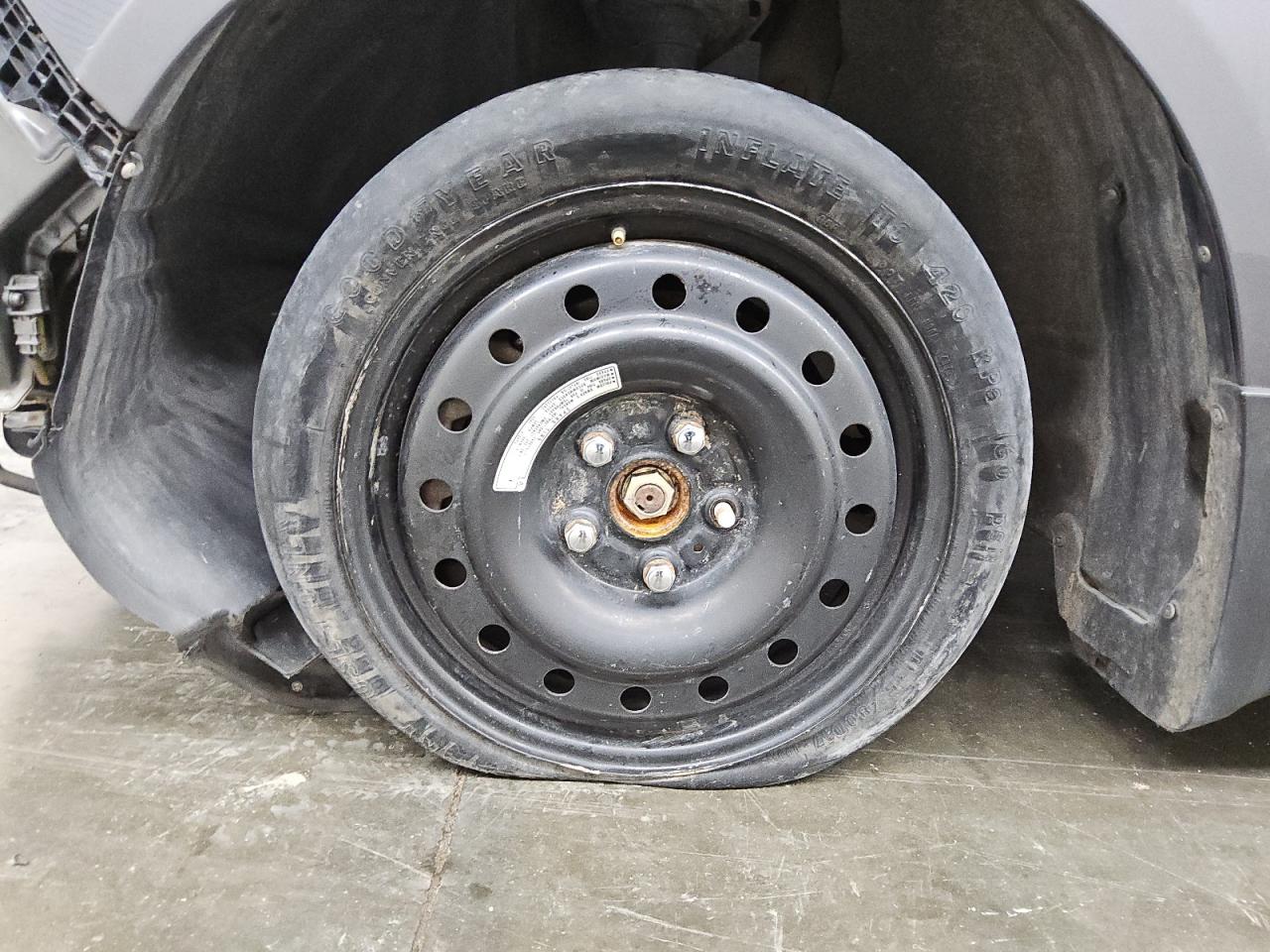 2014 Honda Odyssey Touring Blue vin: 5FNRL5H96EB070772 Damage: Left Front Wheel, Missing, Replacement Required