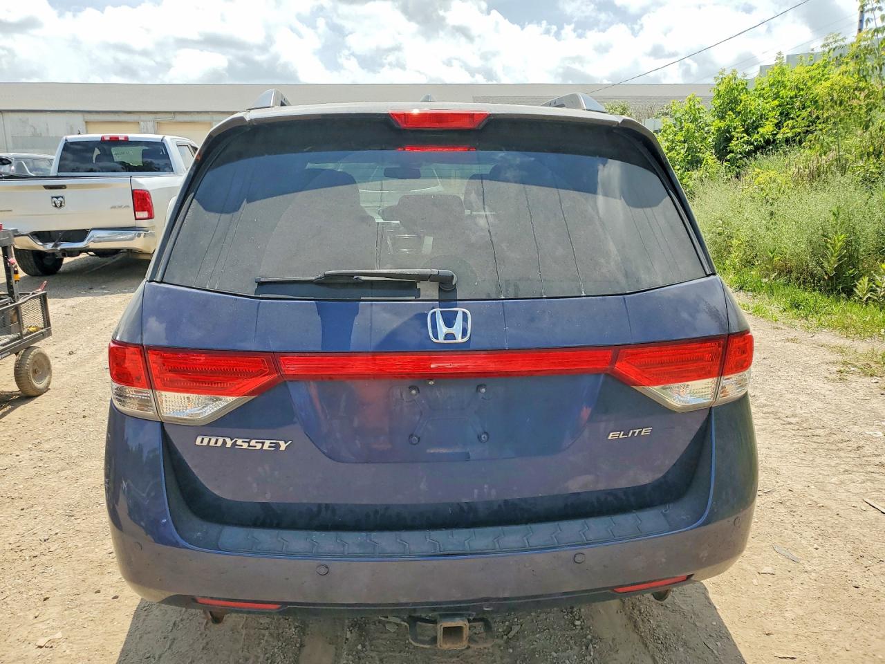 2014 Honda Odyssey Touring Синий vin: 5FNRL5H96EB080055