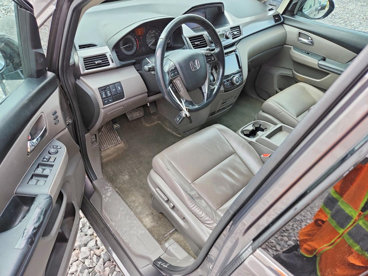 2015 Honda Odyssey Touring Charcoal vin: 5FNRL5H96FB021282