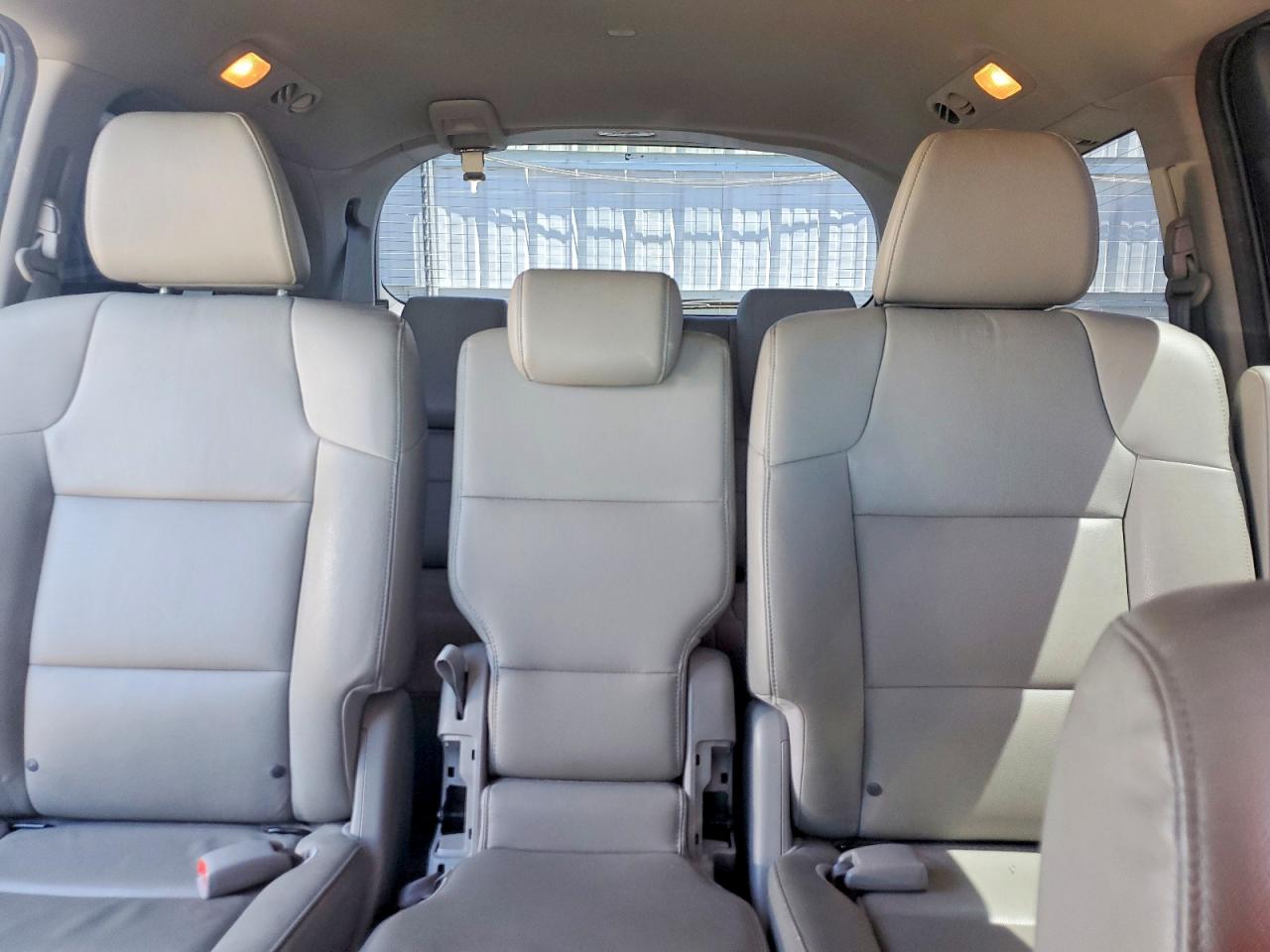 2015 Honda Odyssey Trg Серый vin: 5FNRL5H96FB056470