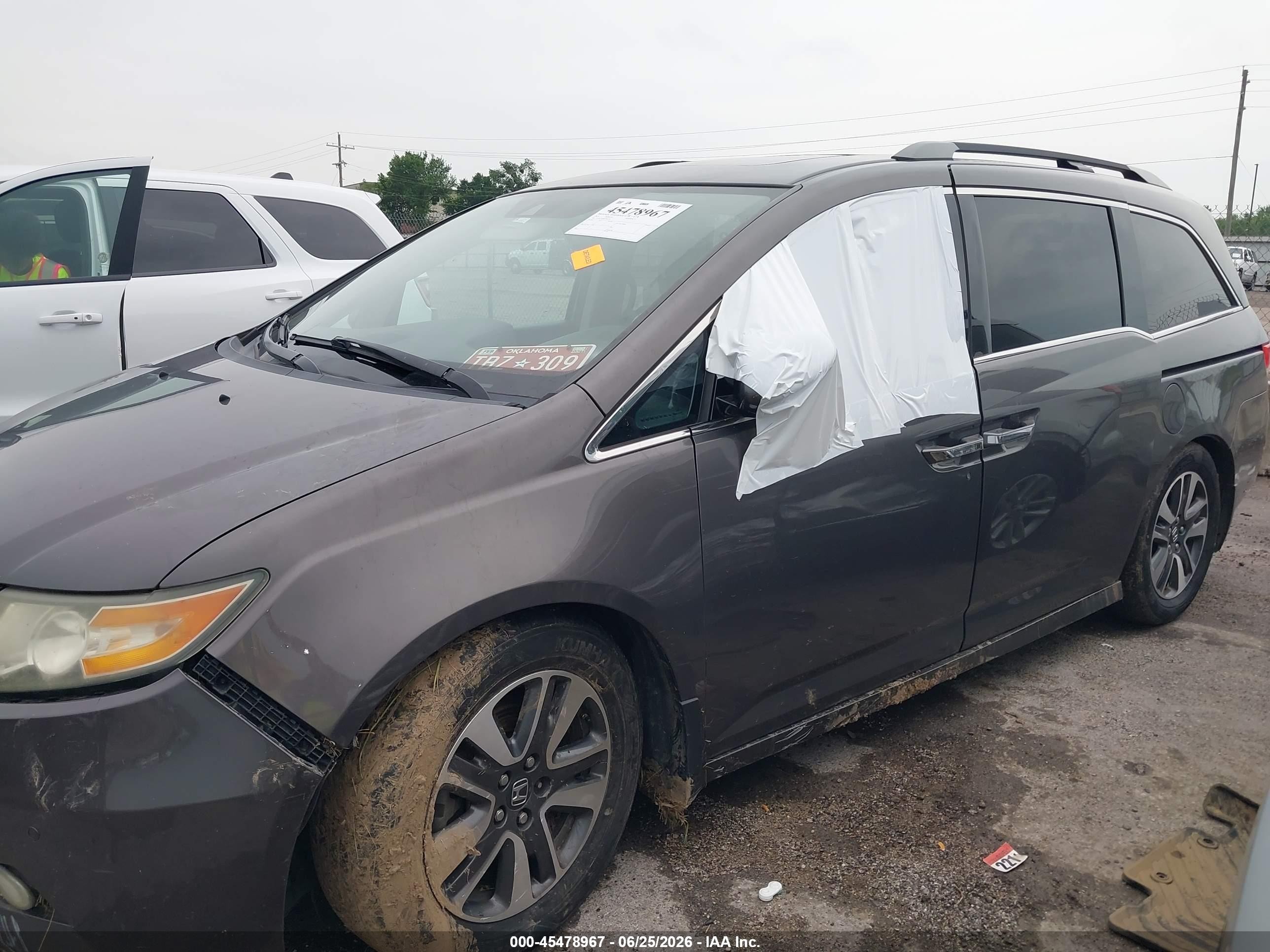2015 Honda Odyssey Touring/touring Elite Gray vin: 5FNRL5H96FB082244