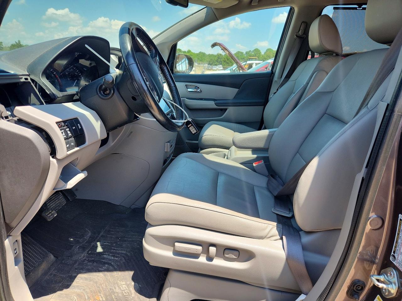 2015 Honda Odyssey Touring Charcoal vin: 5FNRL5H96FB101469