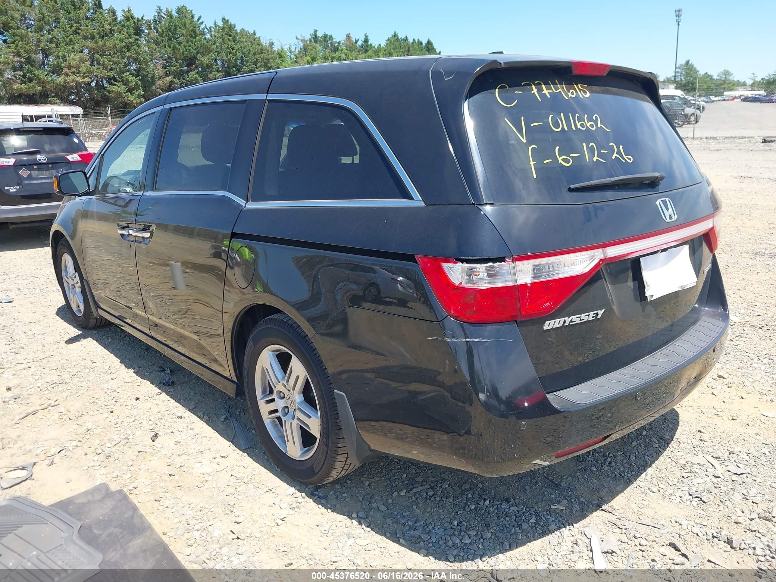 2011 Honda Odyssey Touring/touring Elite Black vin: 5FNRL5H97BB011662