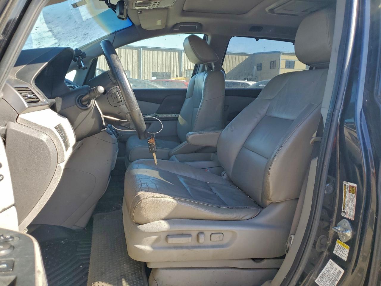 2011 Honda Odyssey Black vin: 5FNRL5H97BB028932