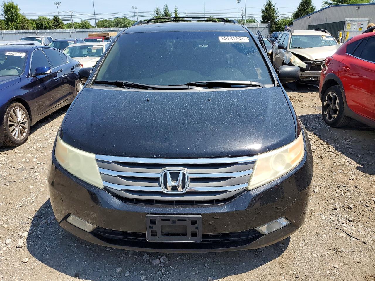2011 Honda Odyssey Touring Black vin: 5FNRL5H97BB057234
