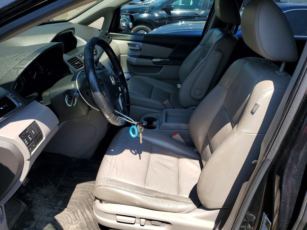 2011 Honda Odyssey Touring Black vin: 5FNRL5H97BB057234