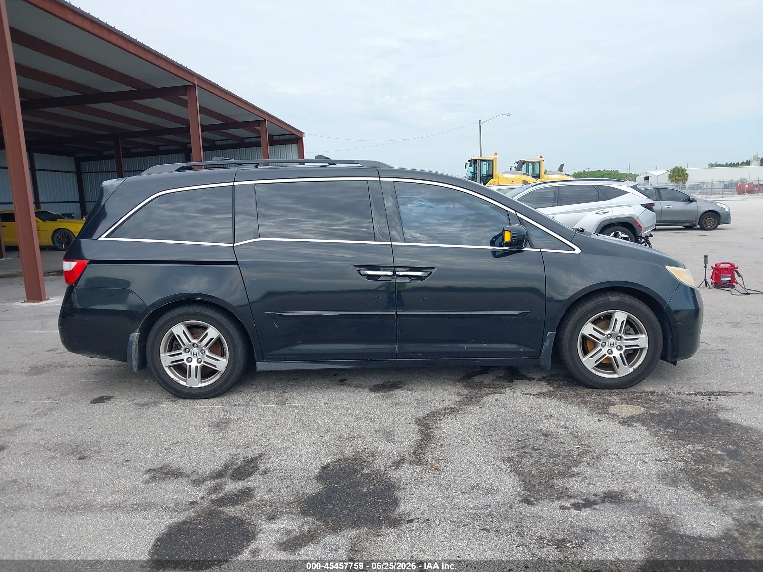 2011 Honda Odyssey Touring/touring Elite Black vin: 5FNRL5H97BB059971