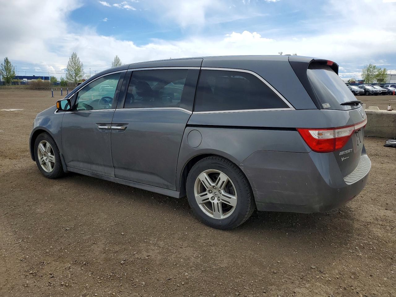 2011 Honda Odyssey Touring Gray vin: 5FNRL5H97BB508713