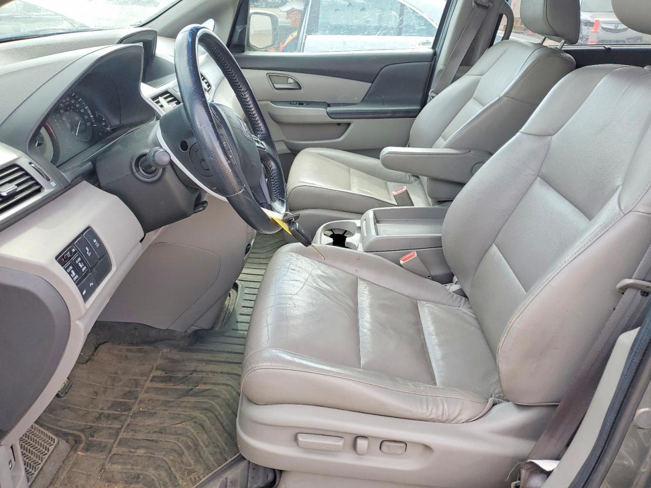 2011 Honda Odyssey Touring Gray vin: 5FNRL5H97BB508713