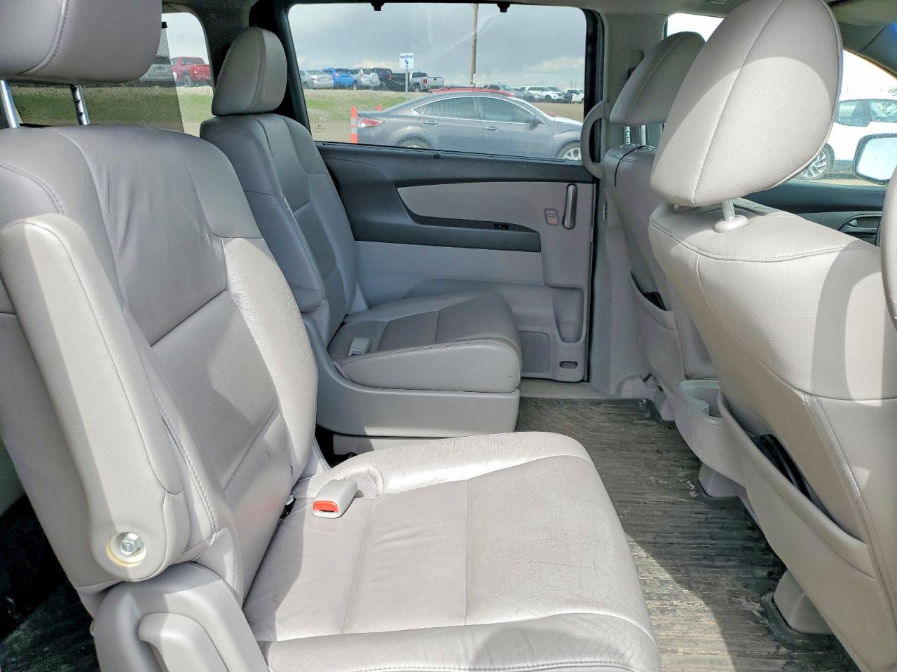 2011 Honda Odyssey Touring Gray vin: 5FNRL5H97BB508713