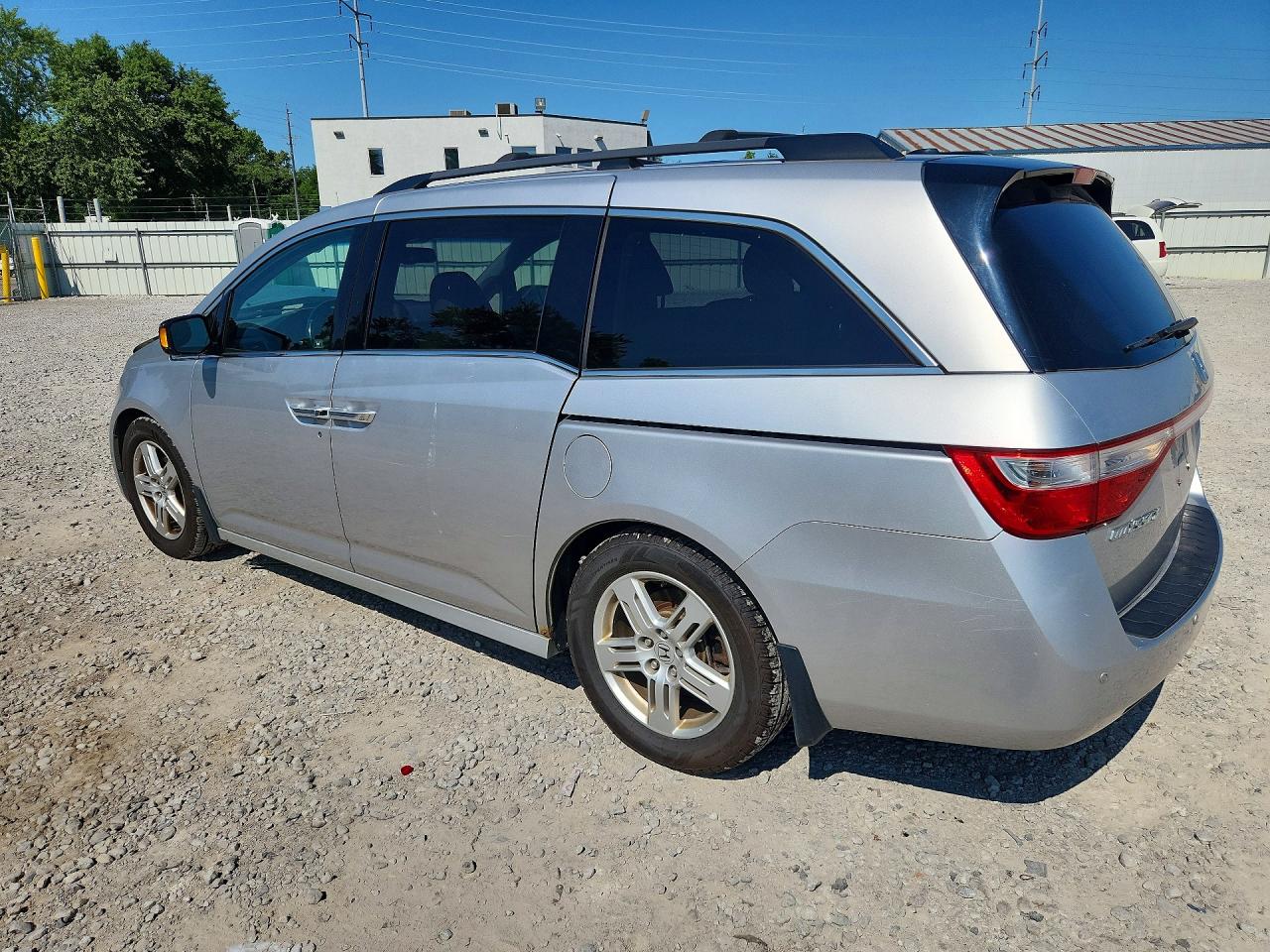 2012 Honda Odyssey Touring Silver vin: 5FNRL5H97CB007029