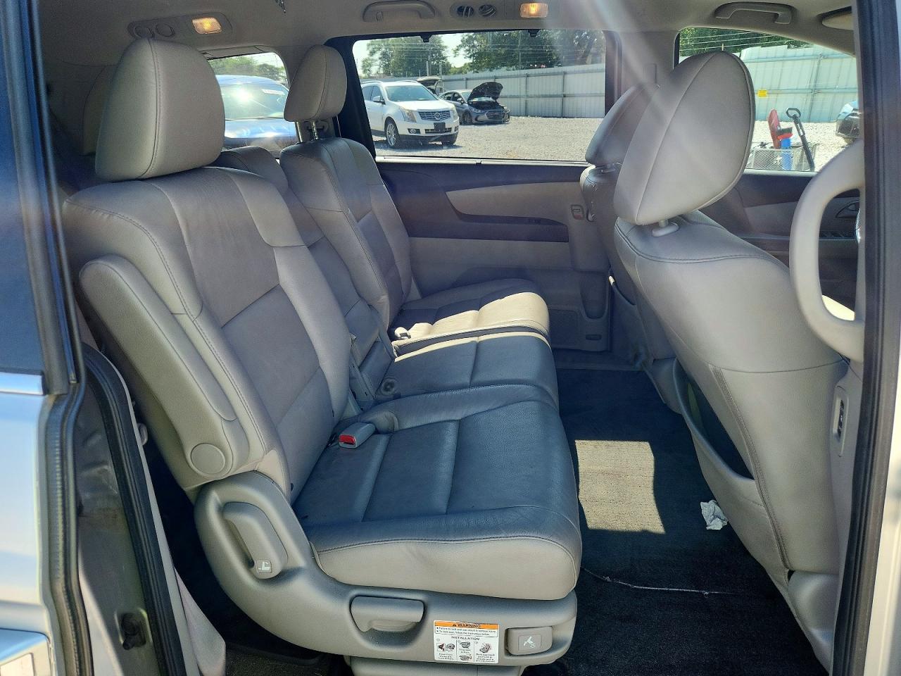 2012 Honda Odyssey Touring Silver vin: 5FNRL5H97CB007029