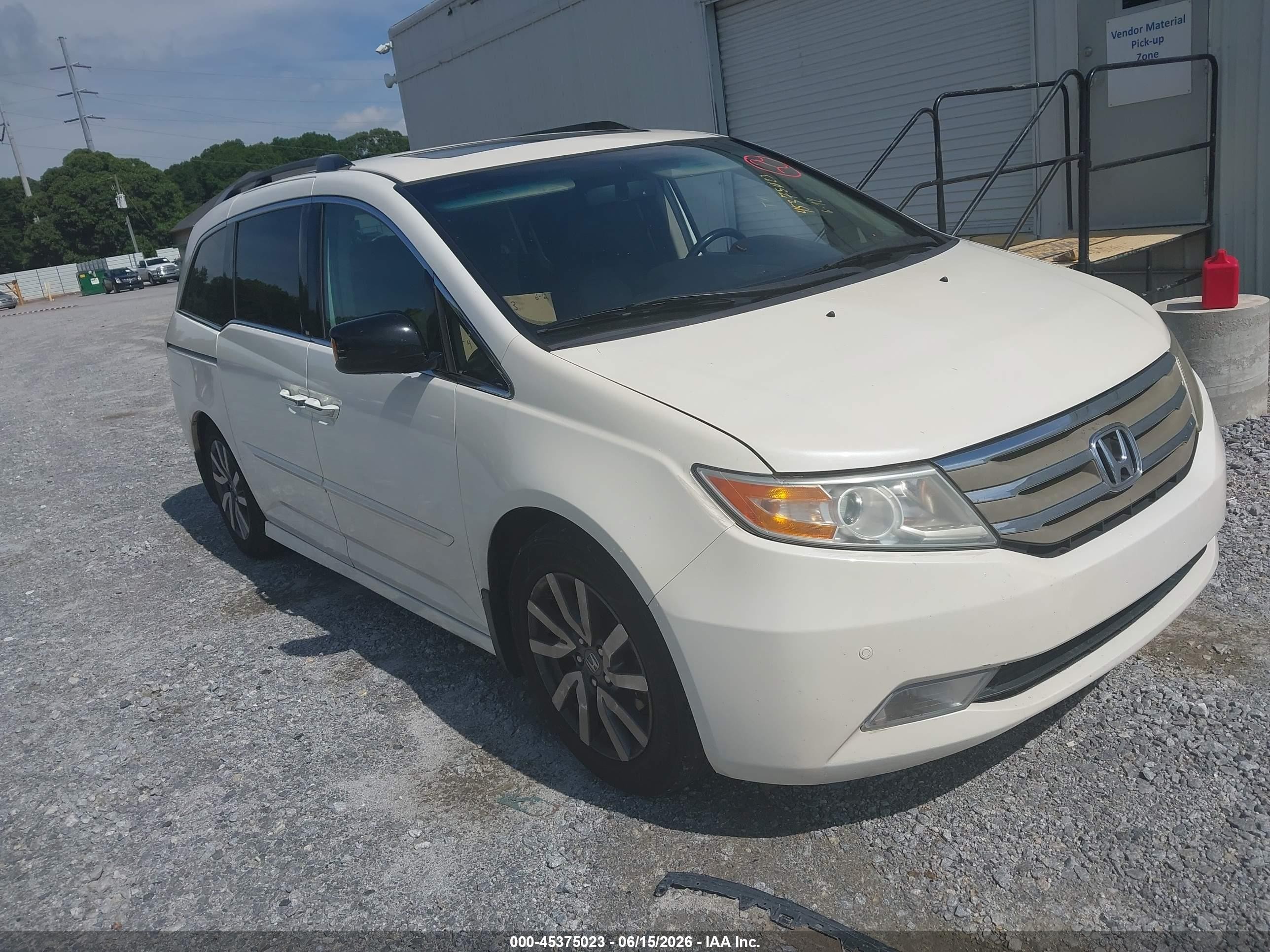 2012 Honda Odyssey Touring/touring Elite White vin: 5FNRL5H97CB077307