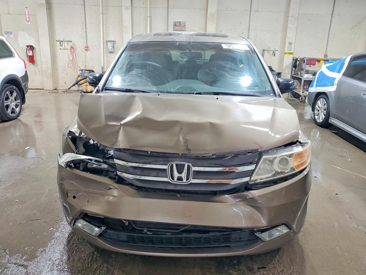2012 Honda Odyssey Touring Tan vin: 5FNRL5H97CB081664