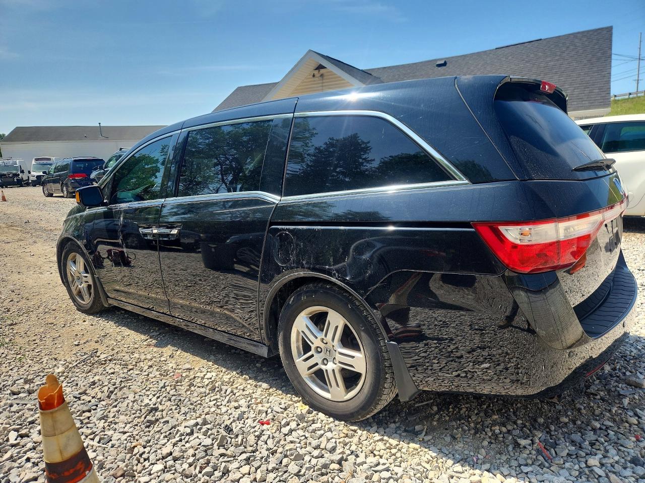 2012 Honda Odyssey Touring Black vin: 5FNRL5H97CB090963