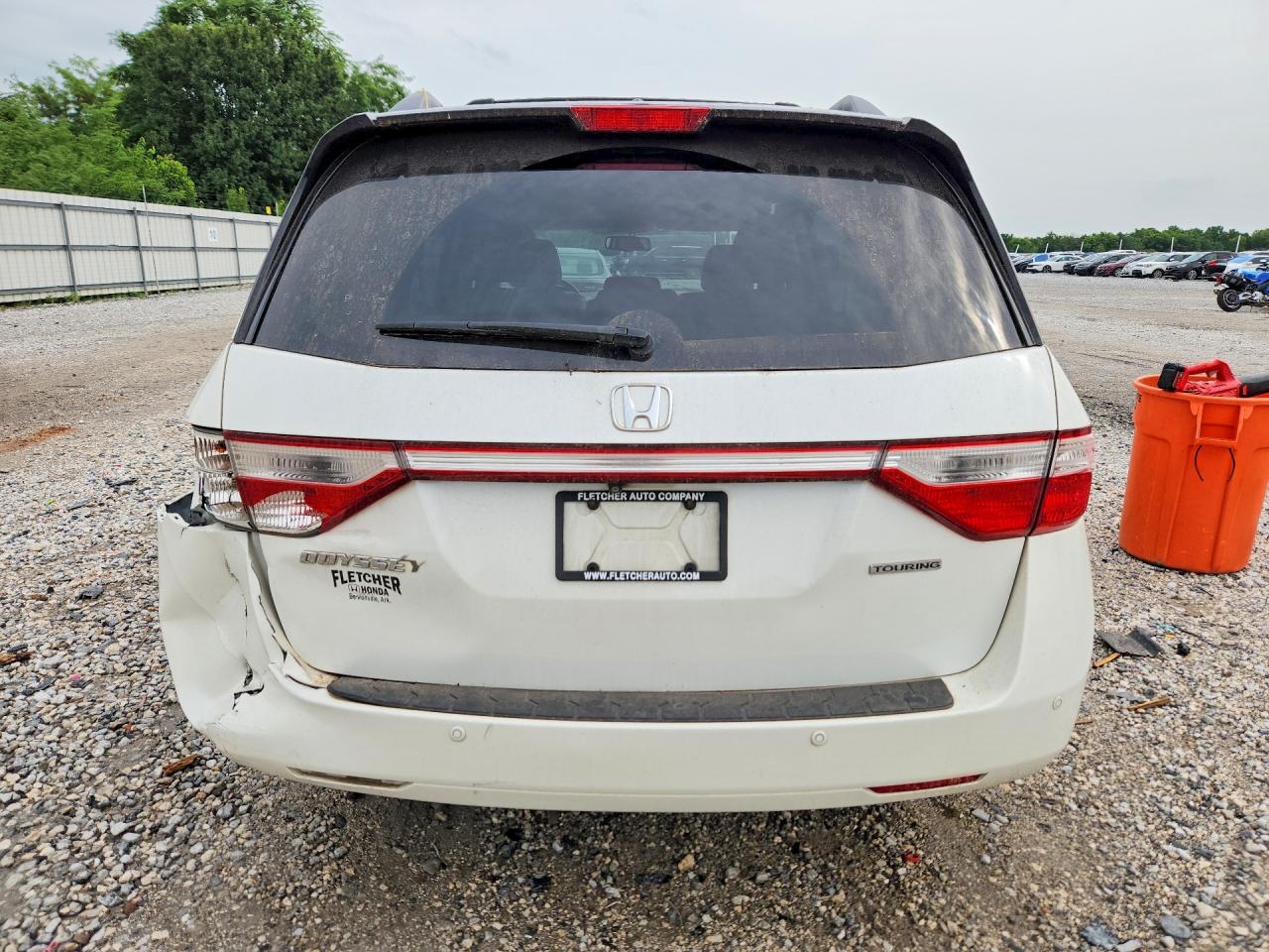 2012 Honda Odyssey Touring White vin: 5FNRL5H97CB115294
