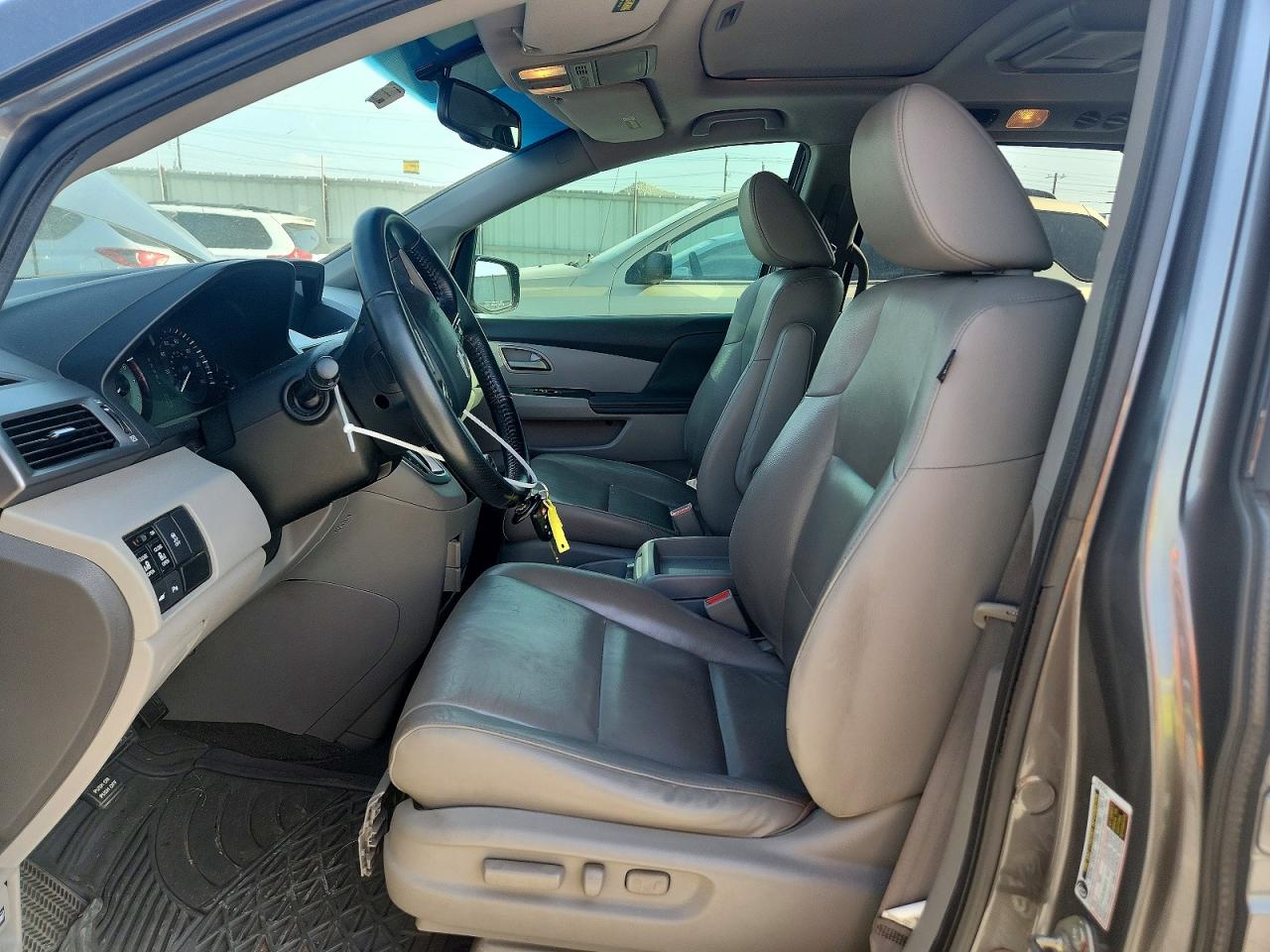 2012 Honda Odyssey Touring Charcoal vin: 5FNRL5H97CB127736