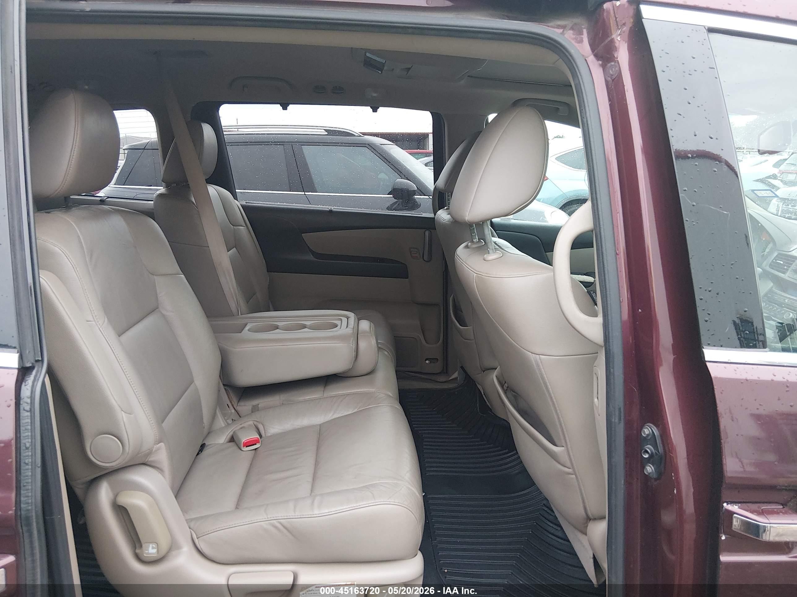 2013 Honda Odyssey Touring/touring Elite Burgundy vin: 5FNRL5H97DB022275