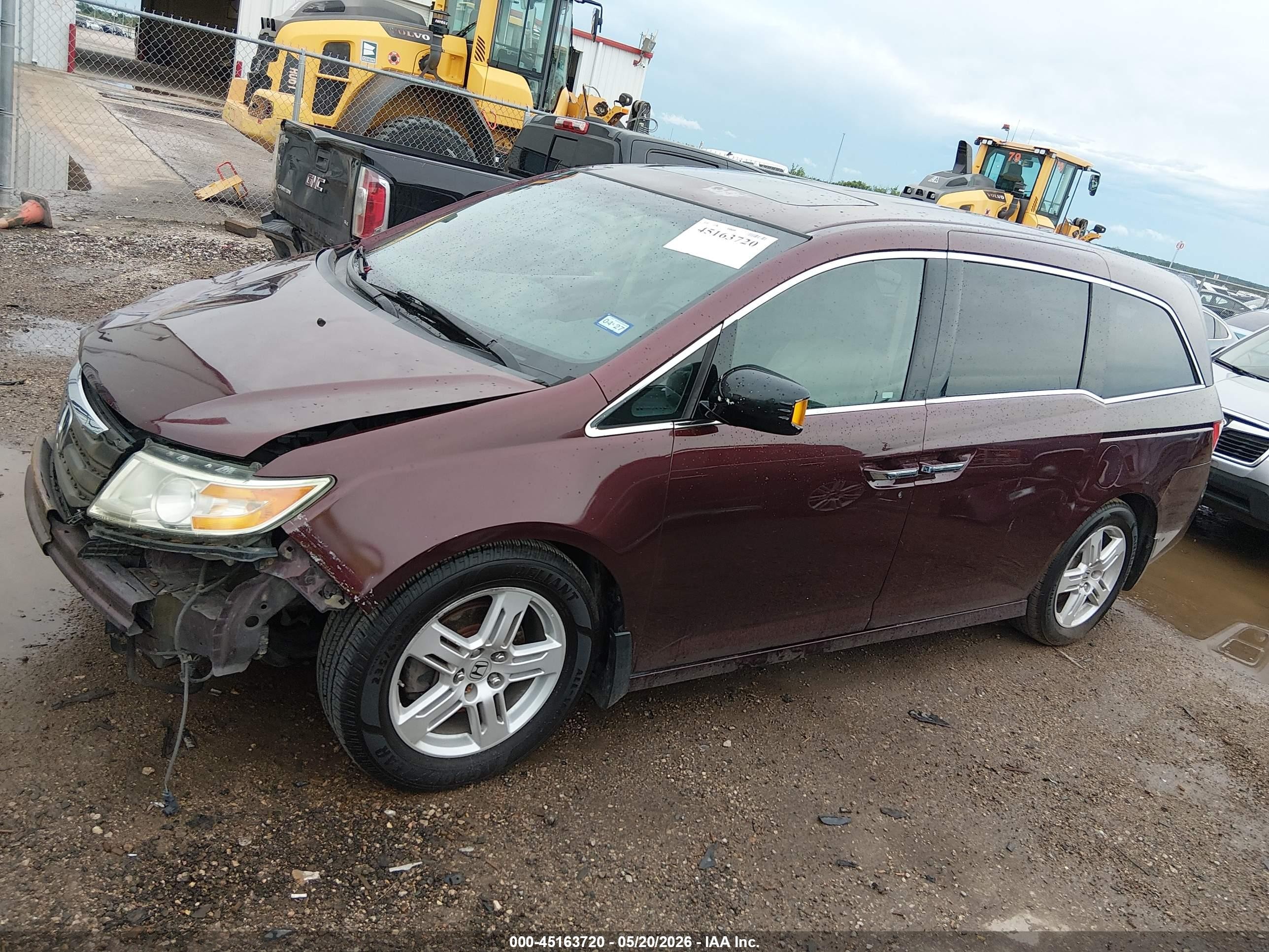 2013 Honda Odyssey Touring/touring Elite Burgundy vin: 5FNRL5H97DB022275