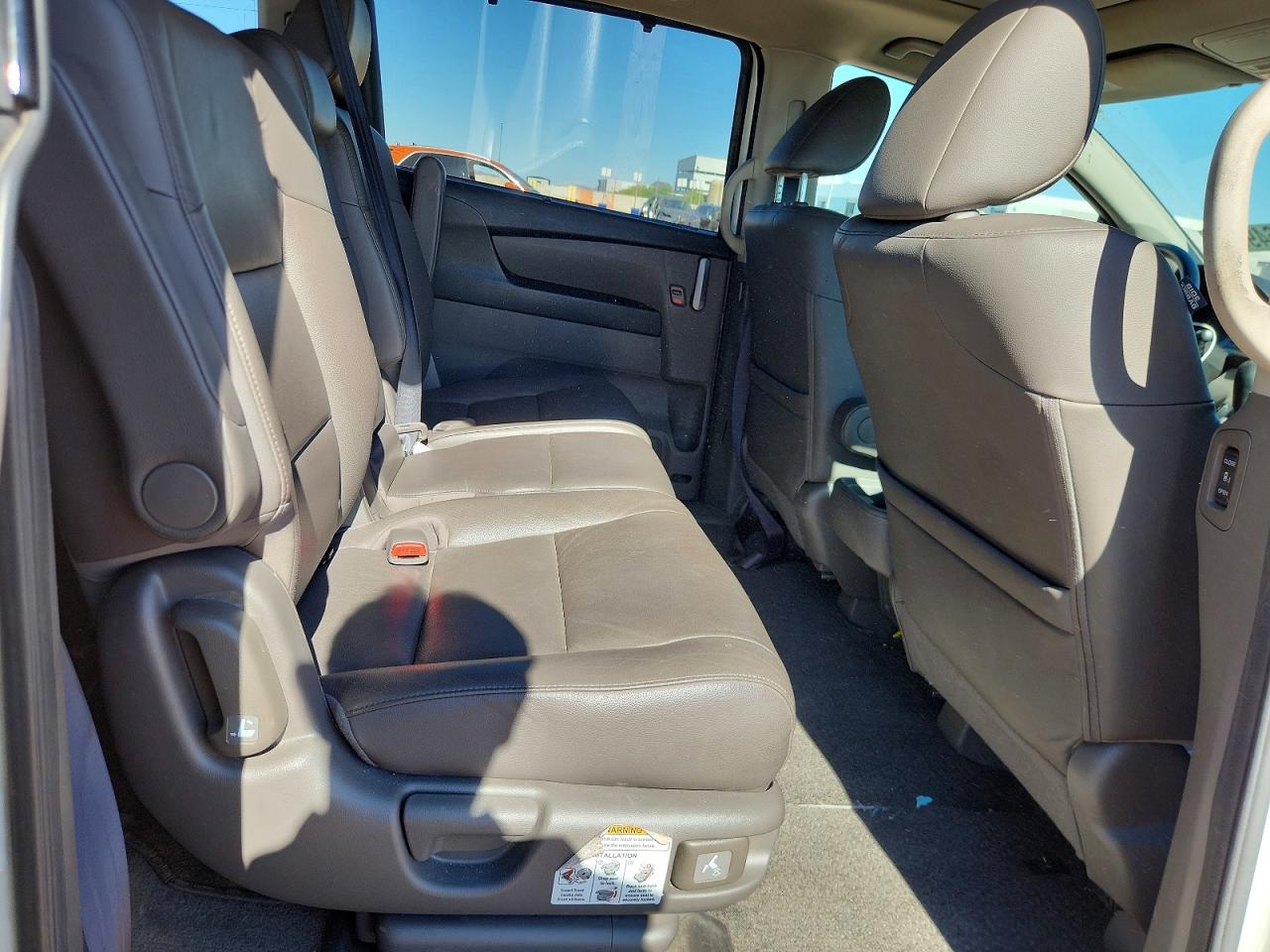 2013 Honda Odyssey Touring White vin: 5FNRL5H97DB073632