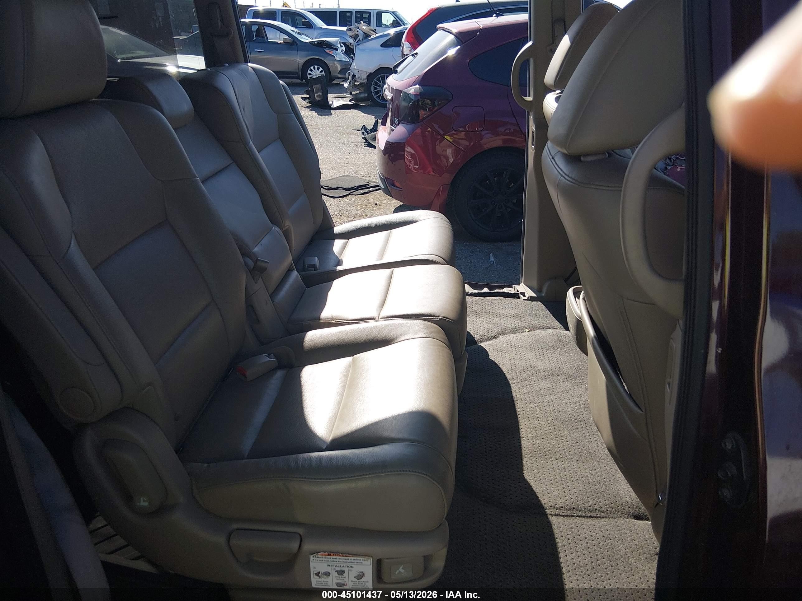 2013 Honda Odyssey Touring/touring Elite Maroon vin: 5FNRL5H97DB079530