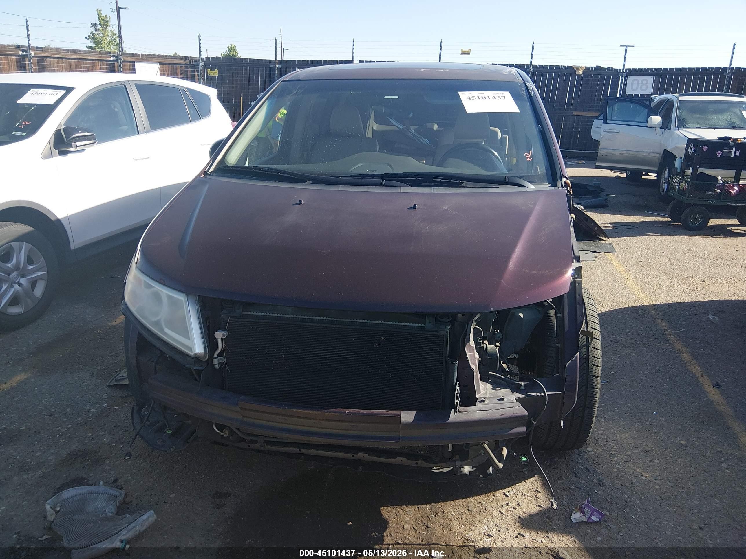 2013 Honda Odyssey Touring/touring Elite Maroon vin: 5FNRL5H97DB079530