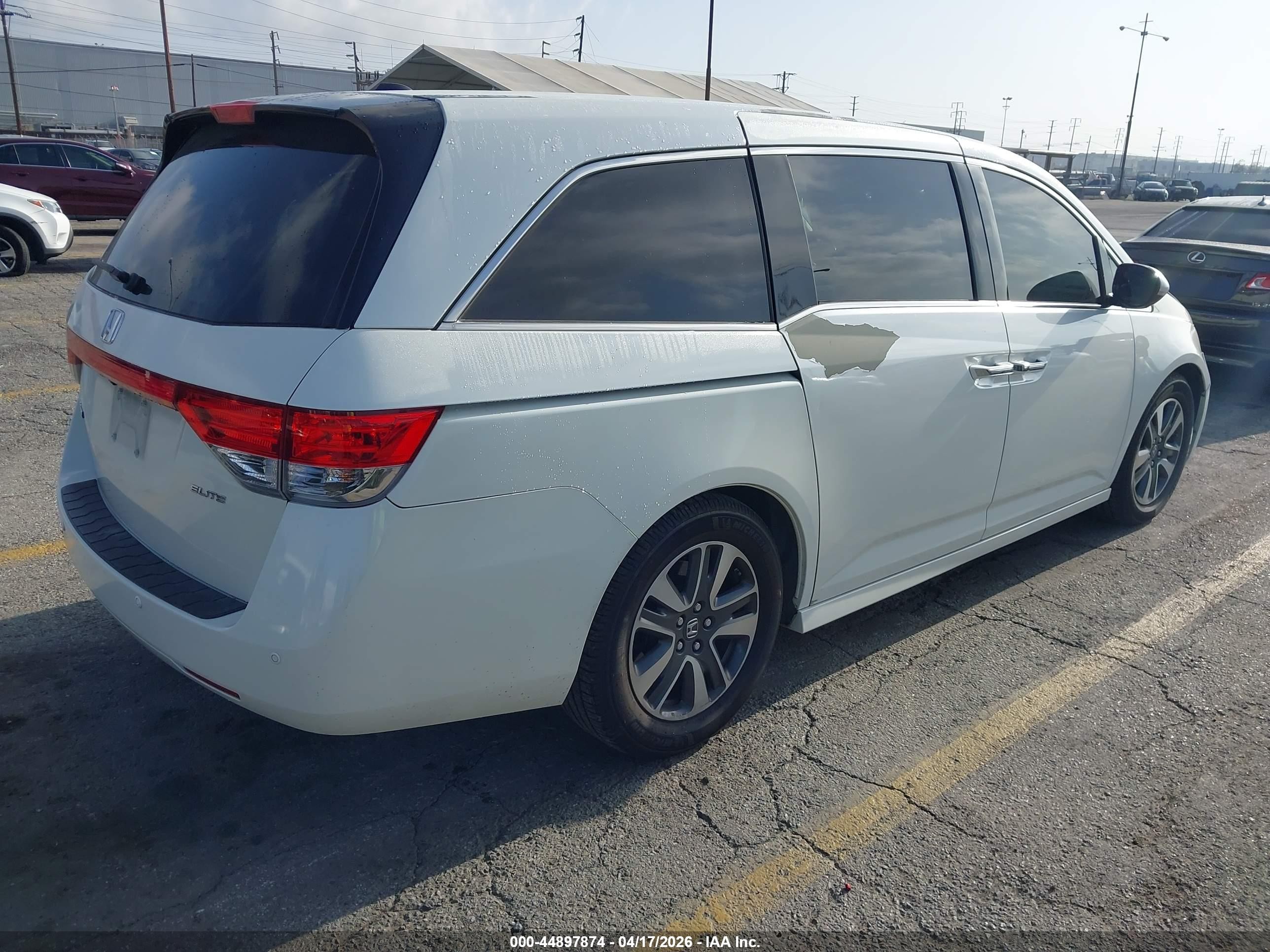 2014 Honda Odyssey Touring/touring Elite White vin: 5FNRL5H97EB093042